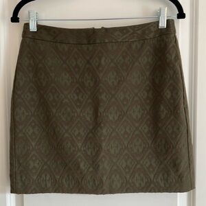 BANANA REPUBLIC FACTORY - SIZE 4 SKIRT